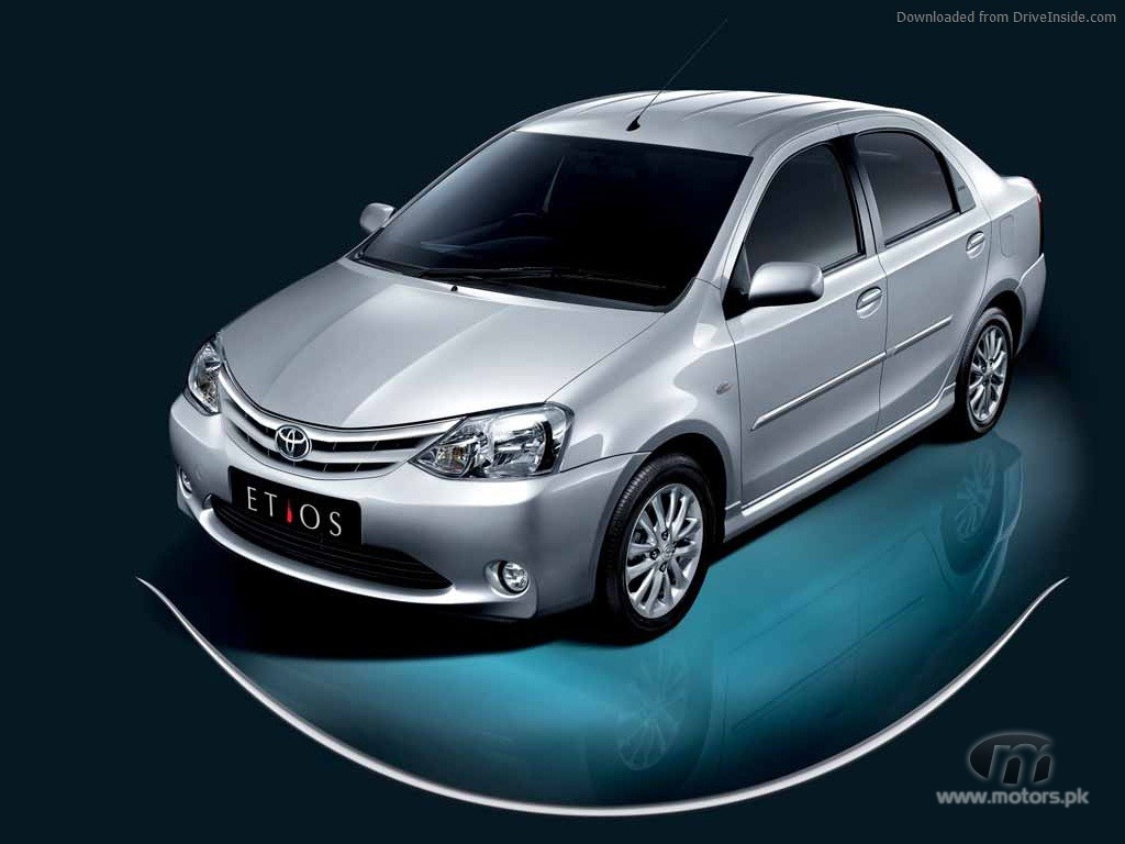 toyota etios metallic silver